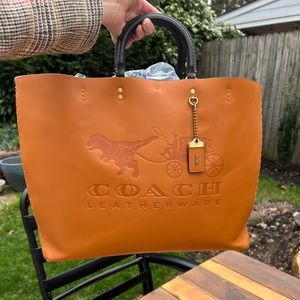 coach rogue 38